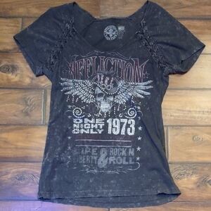 Affliction Women's Charcoal Distressed Graphic Tee. Size L.